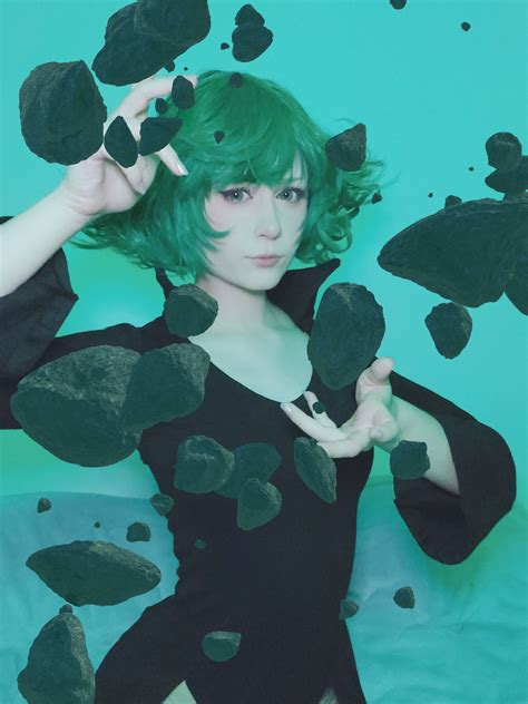 BTW for everyone else, she appears - like many cosplayers these days - to be subtly advertising (not surprisingly) her less-than-family-friendly content on other sites (Onlyfans). . Tatsumaki cosplayer criticized